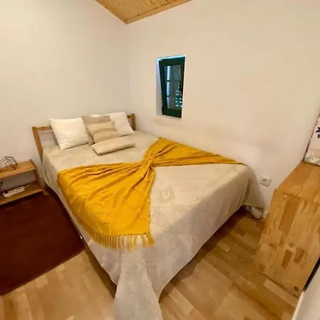 Casa Do Penedo - Um Segredo Na Serra Da Estrela * ליניאריס