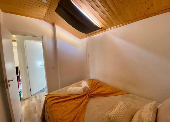 Casa Do Penedo - Um Segredo Na Serra Da Estrela Linhares (Guarda)