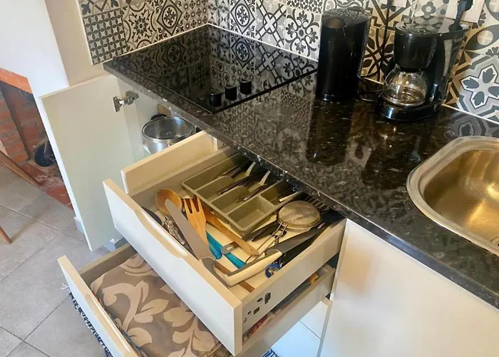 Casa Do Penedo - Um Segredo Na Serra Da Estrela Дом отдыха *